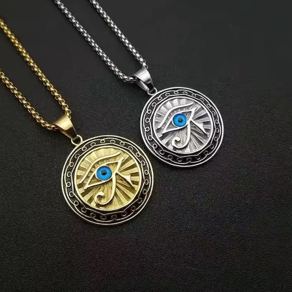 Eye of Horus Ancient Green Mythology Gold Medallion Pendant Necklace - Picture 2 of 4